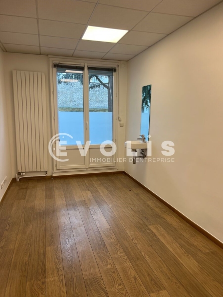 Photo 6 – vente bureaux	PARIS (75015)