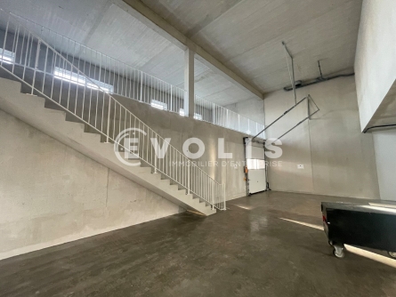 Photo 1 – vente Entrepôts / activités	BRUGES (33520)