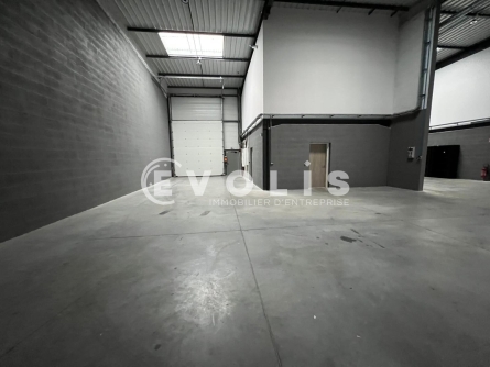 Photo 11 – location Entrepôts / activités	CHASSIEU (69680)