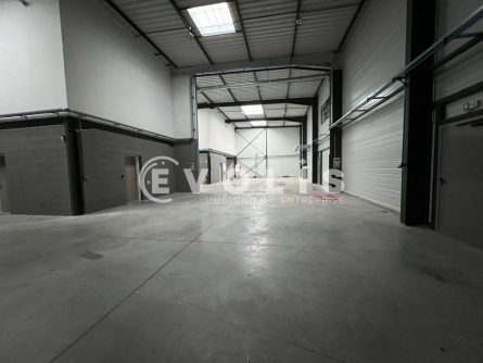 Photo 12 – location Entrepôts / activités	CHASSIEU (69680)