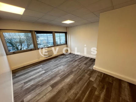 Photo 12 – location Entrepôts / activités	BONDOUFLE (91070)