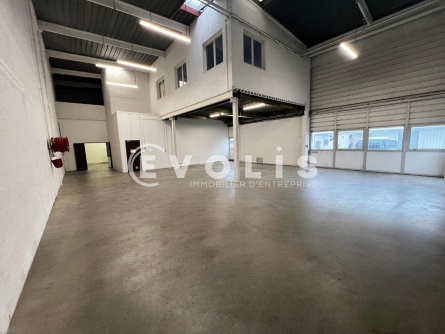 Photo 2 – location Entrepôts / activités	BONDOUFLE (91070)