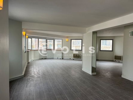 Photo 2 – location bureaux	PARIS (75015)