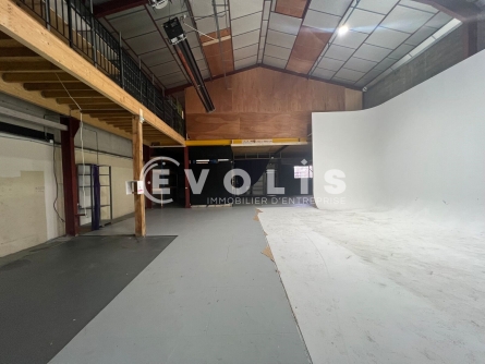 Photo 5 – location Entrepôts / activités	AUBERVILLIERS (93300)