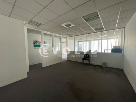 Photo 7 – location Entrepôts / activités	BORDEAUX (33300)