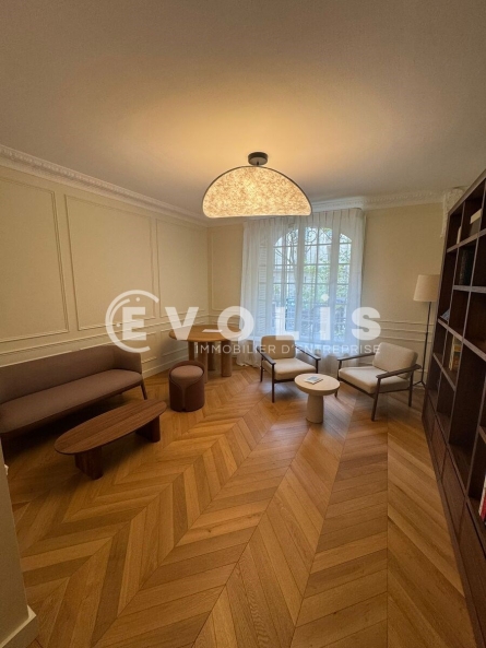 Photo 2 – location bureaux	PARIS (75011)
