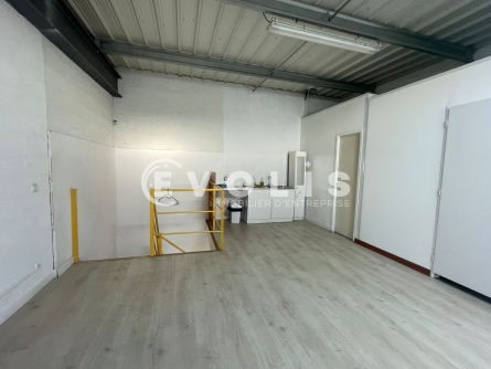 Photo 5 – location Entrepôts / activités	BORDEAUX (33300)