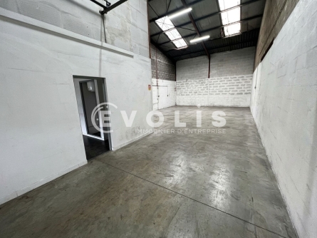 Photo 2 – location Entrepôts / activités	LISSES (91090)