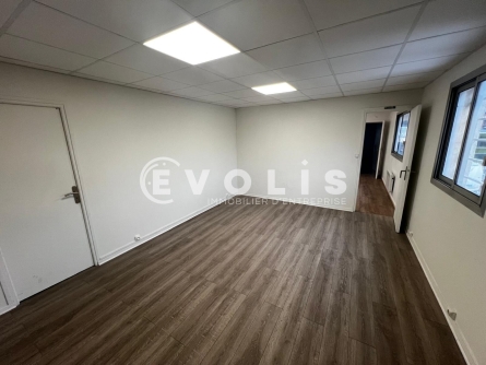 Photo 7 – location Entrepôts / activités	LISSES (91090)