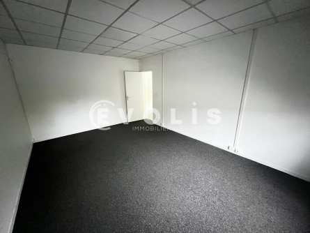 Photo 8 – location Entrepôts / activités	LISSES (91090)
