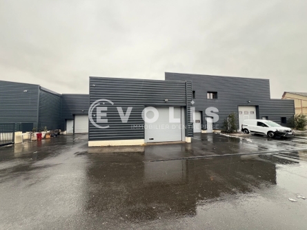 Photo 2 – location Entrepôts / activités	VILLEFRANCHE SUR SAONE (69400)