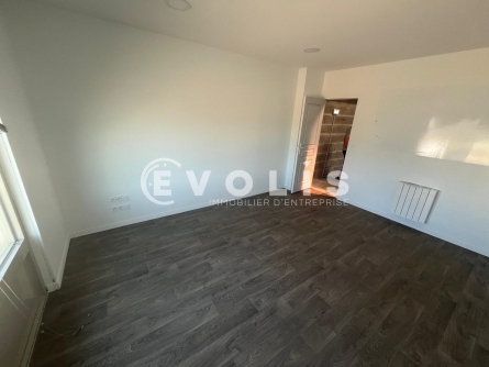 Photo 5 – location Entrepôts / activités	GENAS (69740)