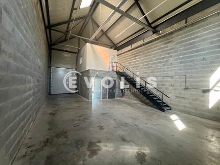 Photo 3 – location Entrepôts / activités	GENAS (69740)