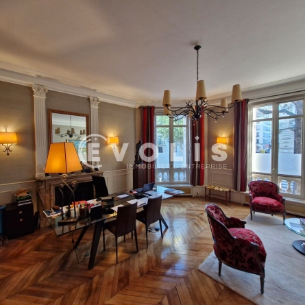 Photo 1 – location bureaux	PARIS (75017)