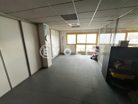 Photo 4 – location Entrepôts / activités	ETRECHY (91580)