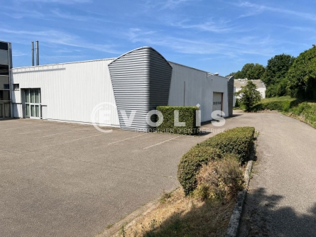Photo 1 – location Entrepôts / activités	DARDILLY (69570)