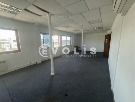 Photo 11 – location Entrepôts / activités	MEAUX (77100)