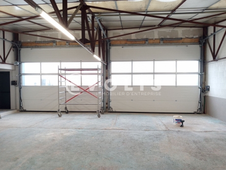 Photo 3 – location Entrepôts / activités	BEAUVALLON (69700)