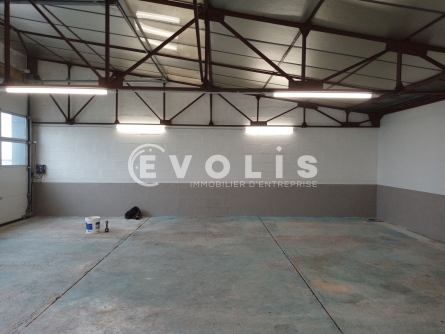 Photo 6 – location Entrepôts / activités	BEAUVALLON (69700)