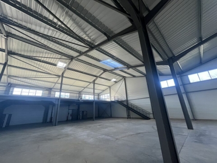 Photo 3 – location Entrepôts / activités	PAU (64000)