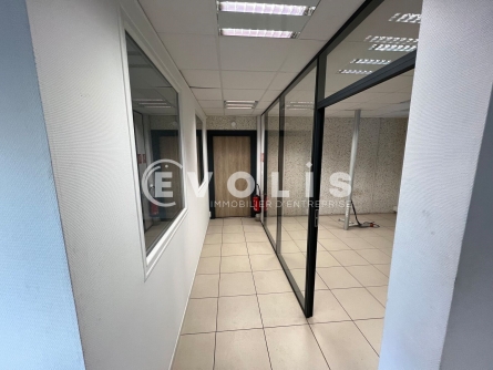 Photo 9 – location Entrepôts / activités	MEYZIEU (69330)