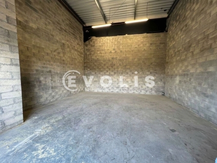 Photo 11 – location Entrepôts / activités	SAINT FARGEAU PONTHIERRY (77310)