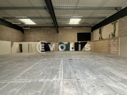 Photo 2 – location Entrepôts / activités	SAINT FARGEAU PONTHIERRY (77310)