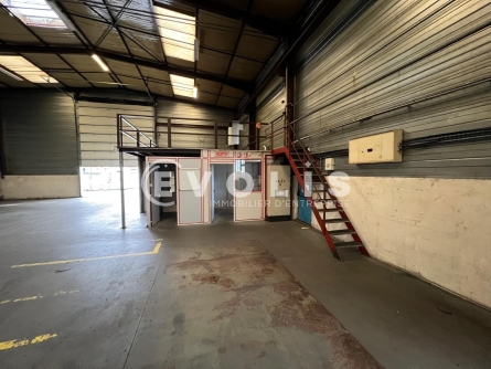 Photo 7 – location Entrepôts / activités	BELLEVILLE-EN-BEAUJOLAIS (69220)