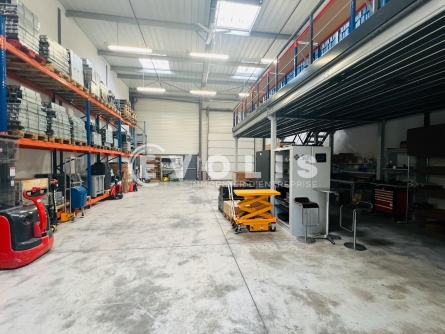 Photo 1 – vente Entrepôts / activités	MOISSY CRAMAYEL (77550)