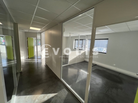 Photo 4 – location Entrepôts / activités	MARCILLY D'AZERGUES (69380)