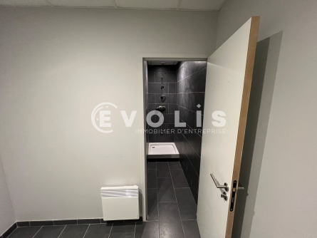 Photo 8 – location Entrepôts / activités	MARCILLY D'AZERGUES (69380)