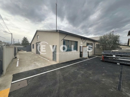 Photo 1 – location Entrepôts / activités	VILLEURBANNE (69100)