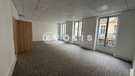 Photo 6 – location bureaux	PARIS (75008)