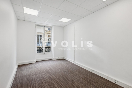 Photo 3 – location bureaux	PARIS (75008)