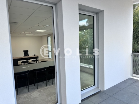 Photo 5 – location Locaux commerciaux	SERRIS (77700)