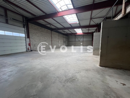 Photo 2 – location Entrepôts / activités	CESSON (77240)