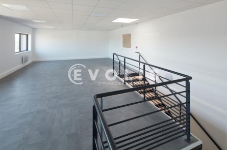 Photo 2 – location Entrepôts / activités	VILLEMOISSON SUR ORGE (91360)