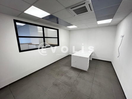 Photo 6 – location Entrepôts / activités	CORBEIL ESSONNES (91100)