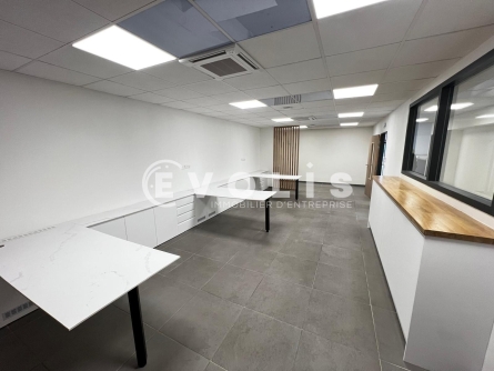 Photo 8 – location Entrepôts / activités	CORBEIL ESSONNES (91100)