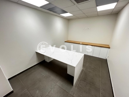 Photo 5 – location Entrepôts / activités	CORBEIL ESSONNES (91100)