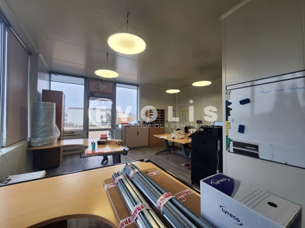 Photo 15 – location Entrepôts / activités	FRONTONAS (38290)