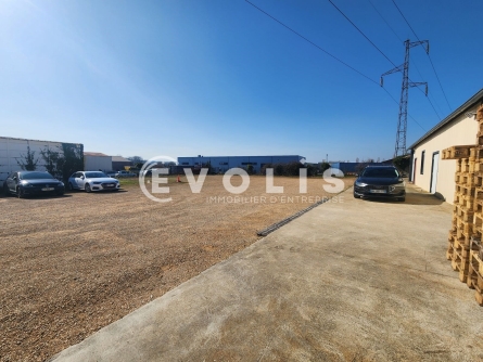 Photo 2 – location Entrepôts / activités	FRONTONAS (38290)