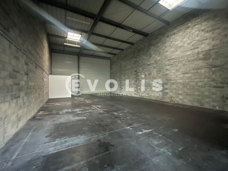 Photo 3 – location Entrepôts / activités	VILLENAVE D'ORNON (33140)