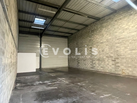 Photo 1 – location Entrepôts / activités	VILLENAVE D'ORNON (33140)