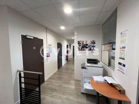 Photo 9 – location Entrepôts / activités	SAINT PRIEST (69800)