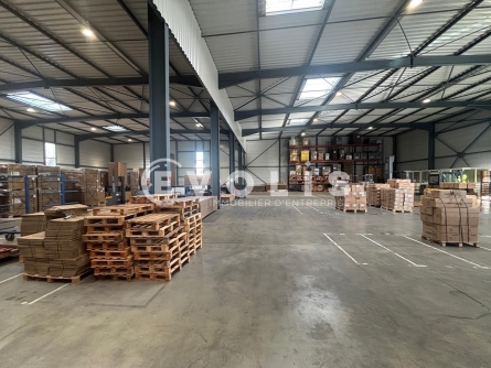 Photo 8 – vente Entrepôts / activités	JONAGE (69330)