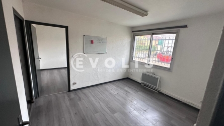 Photo 6 – location Entrepôts / activités	VAULX EN VELIN (69120)