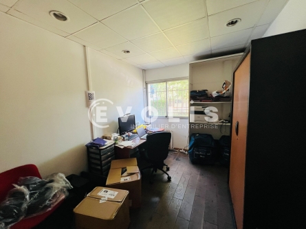 Photo 2 – location Entrepôts / activités	NOISY LE GRAND (93160)