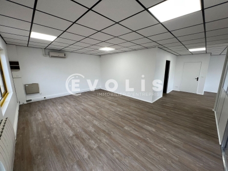 Photo 12 – location Entrepôts / activités	PUSIGNAN (69330)