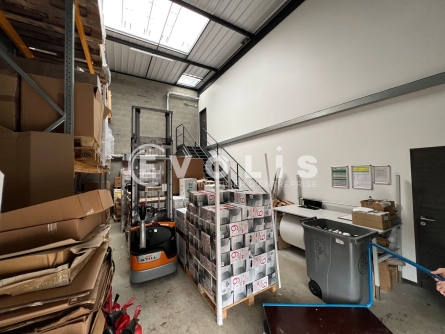 Photo 2 – vente Entrepôts / activités	GENAY (69730)